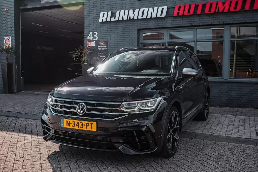 Volkswagen Tiguan R 2.0 TSI 320pk 4Motion DSG|Pano|ACC |Lane Assist|